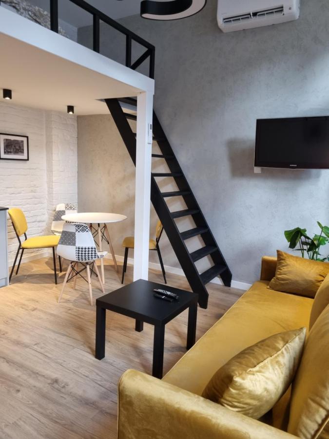 Honeymoon & Air-Conditioning! Torun Exterior photo